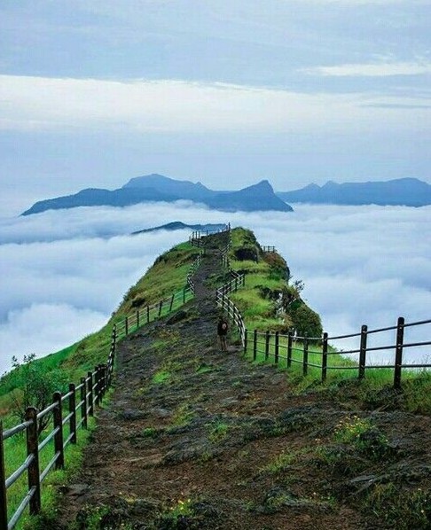 Raigad Fort Travel Guide